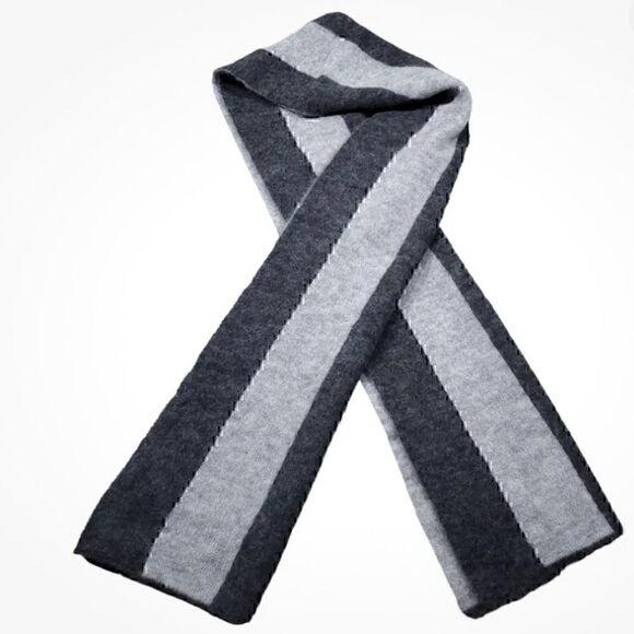NWT Everlane Alpaca Wool Blend Knit Patterned Scarf Wrap Grey Striped - Picture 6 of 6